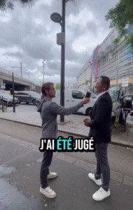 À Paris, un commerçant VIOLEMMENT AGRESSÉ a été placé en GAV pendant 22 HEURES pour s’être DÉFENDU à la lacrymo (capt ecran video @tonytipparo)