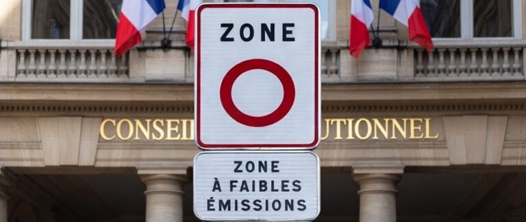 La loi de simplification de la vie économique s’est vue censurée de 25 articles, dont celui qui prévoyait d’abroger les zones à faibles émissions (ZFE), par le Conseil constitutionnel